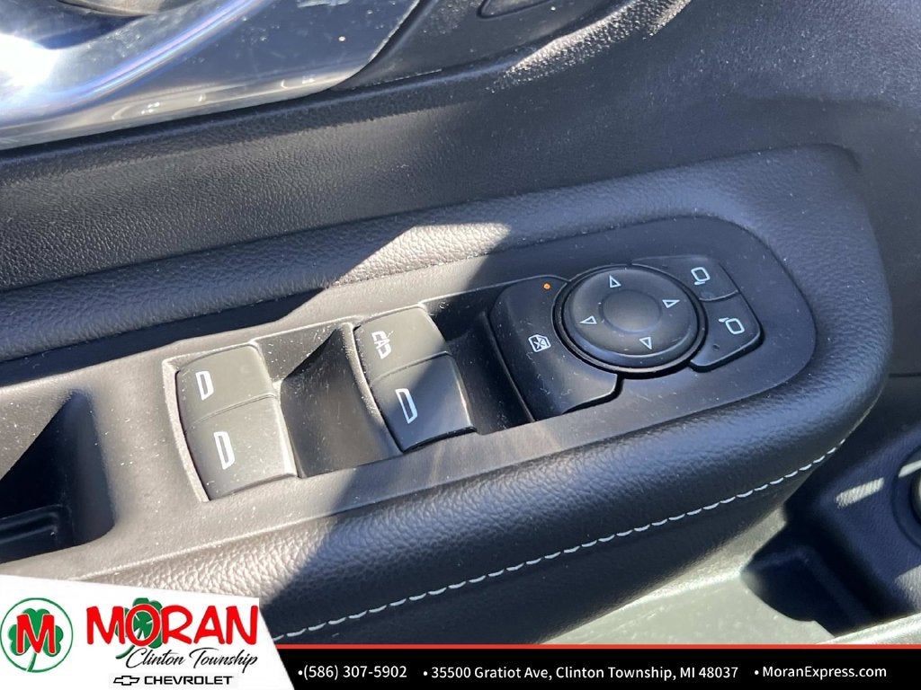 2024 GMC Terrain SLE - Photo 17