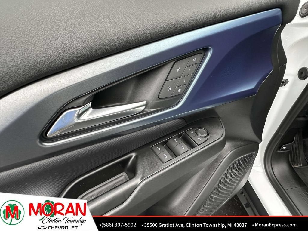 2024 Chevrolet Equinox EV LT - Photo 15
