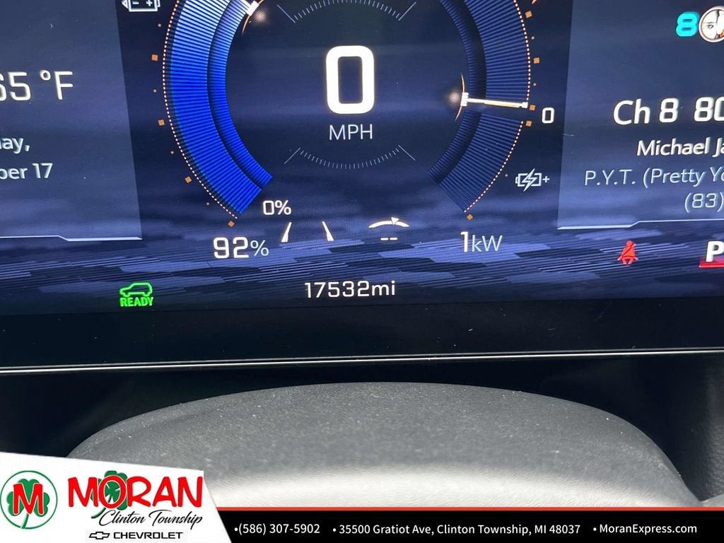 2024 Chevrolet Equinox EV LT - Photo 18