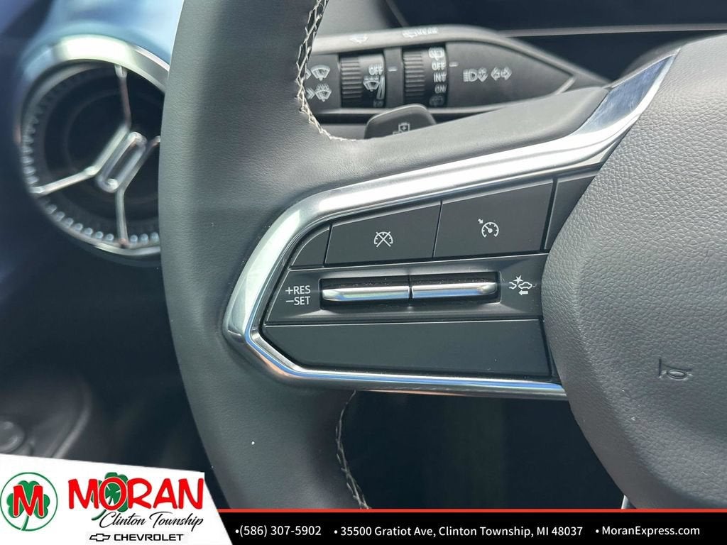 2024 Chevrolet Equinox EV LT - Photo 19