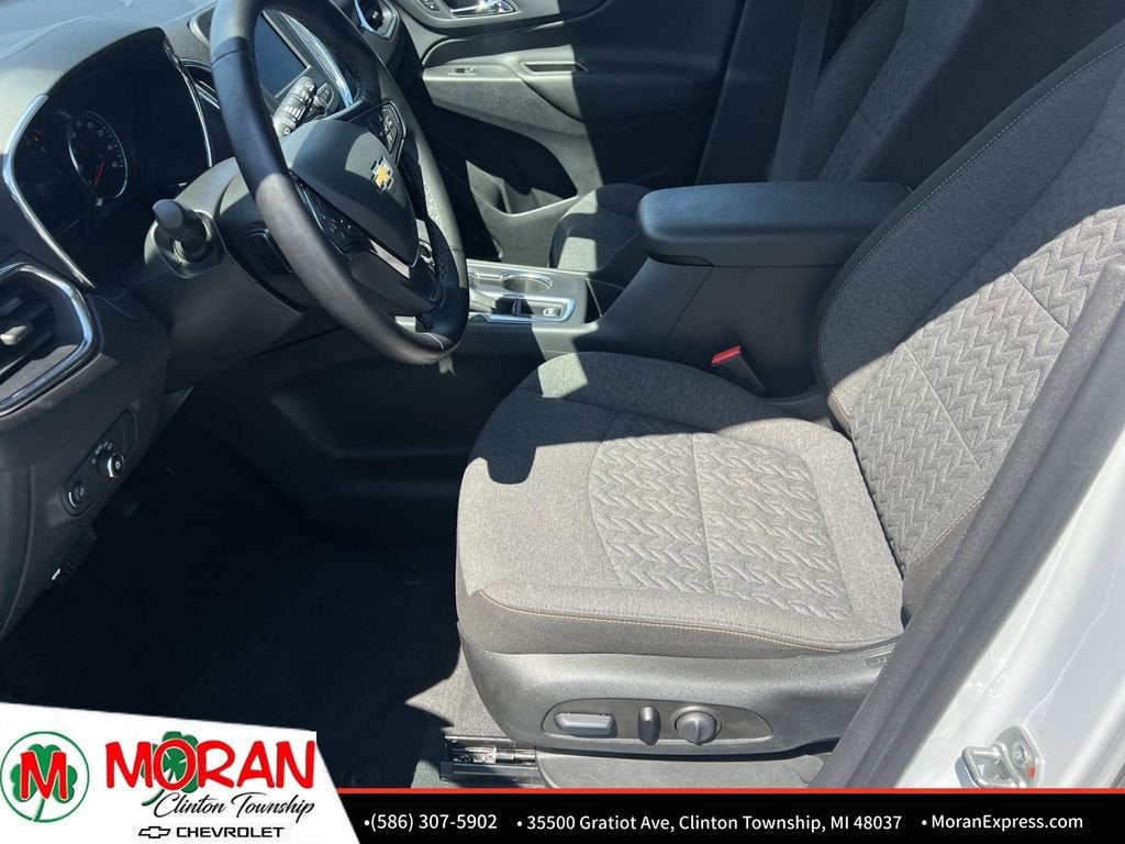 2023 Chevrolet Equinox LT - Photo 18