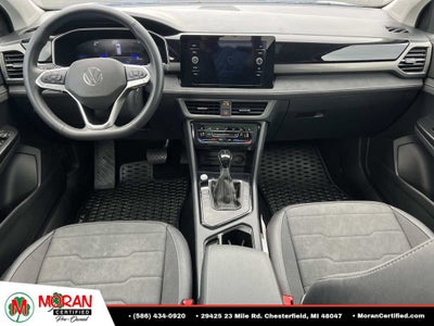 2025 Volkswagen Taos 1.5T SE Black