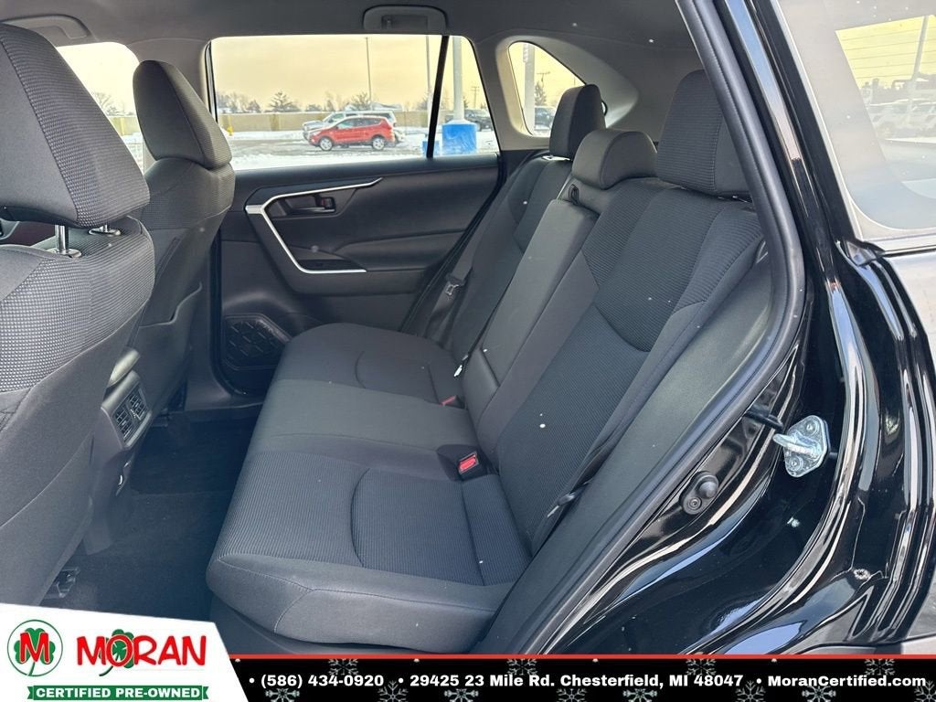 2025 Toyota RAV4 Hybrid LE