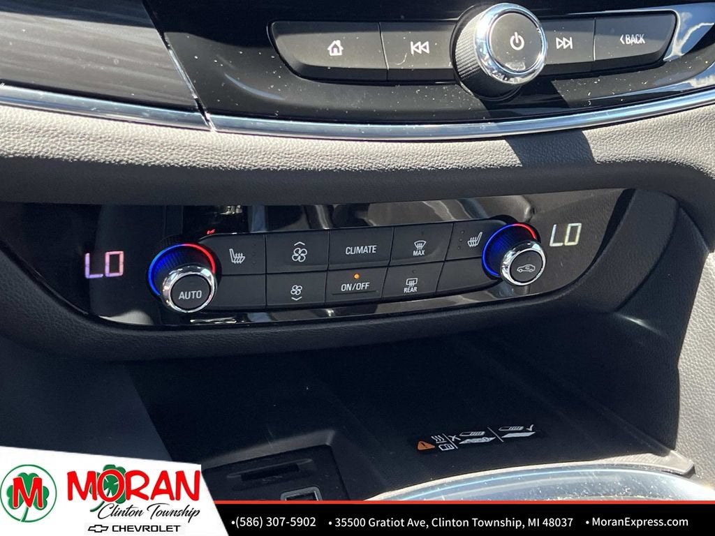 2024 Buick Enclave Essence