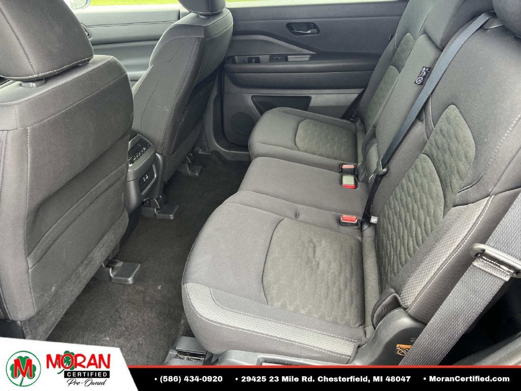 2025 Nissan Pathfinder SV 4WD