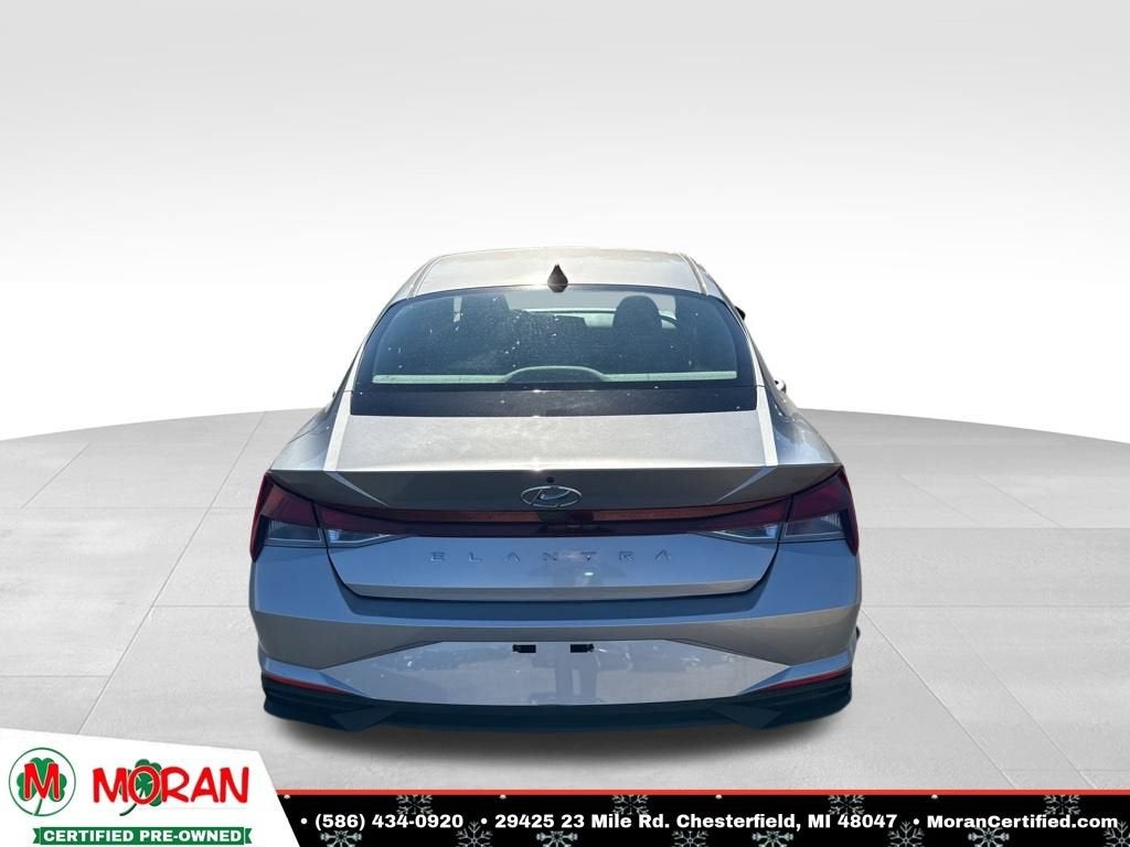 2021 Hyundai Elantra SE