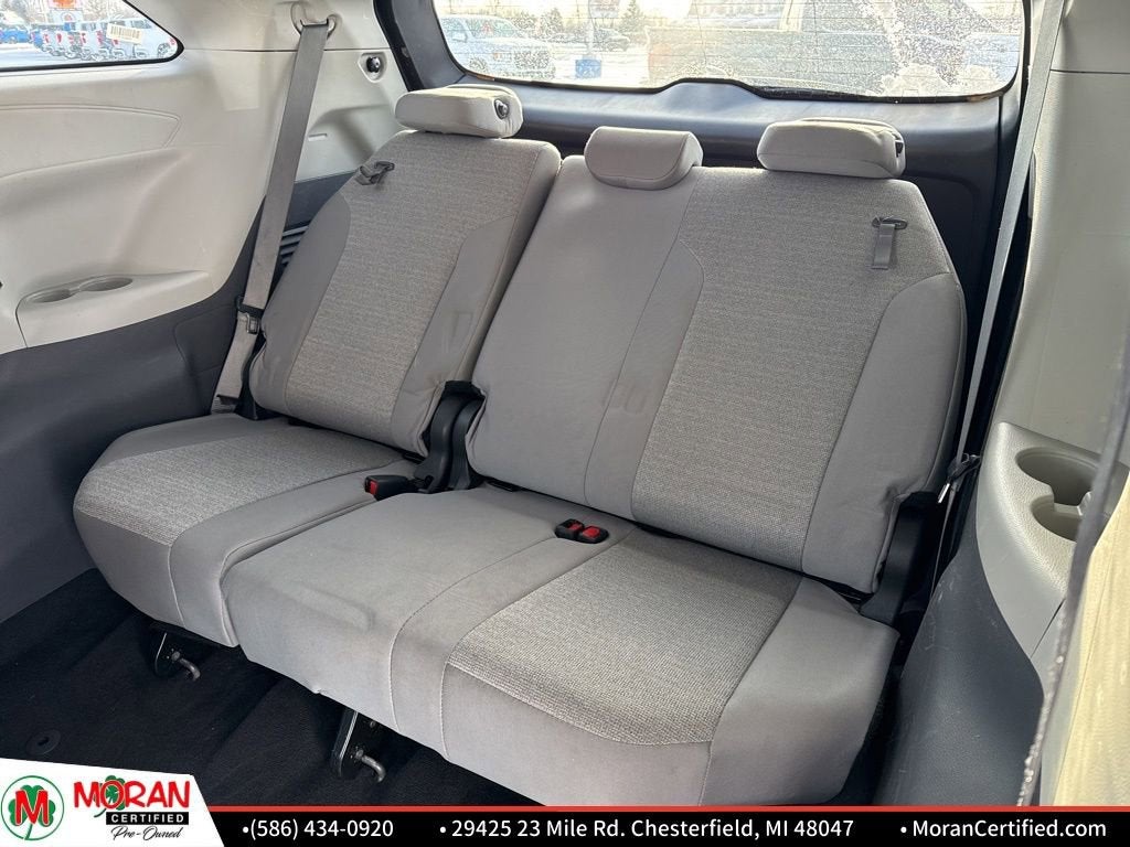 2024 Toyota Sienna LE