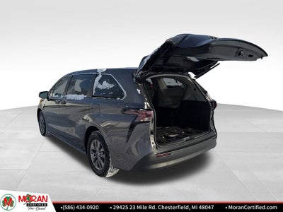 2024 Toyota Sienna LE