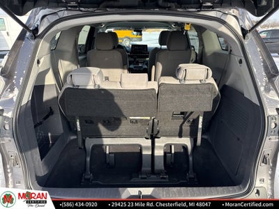2024 Toyota Sienna LE