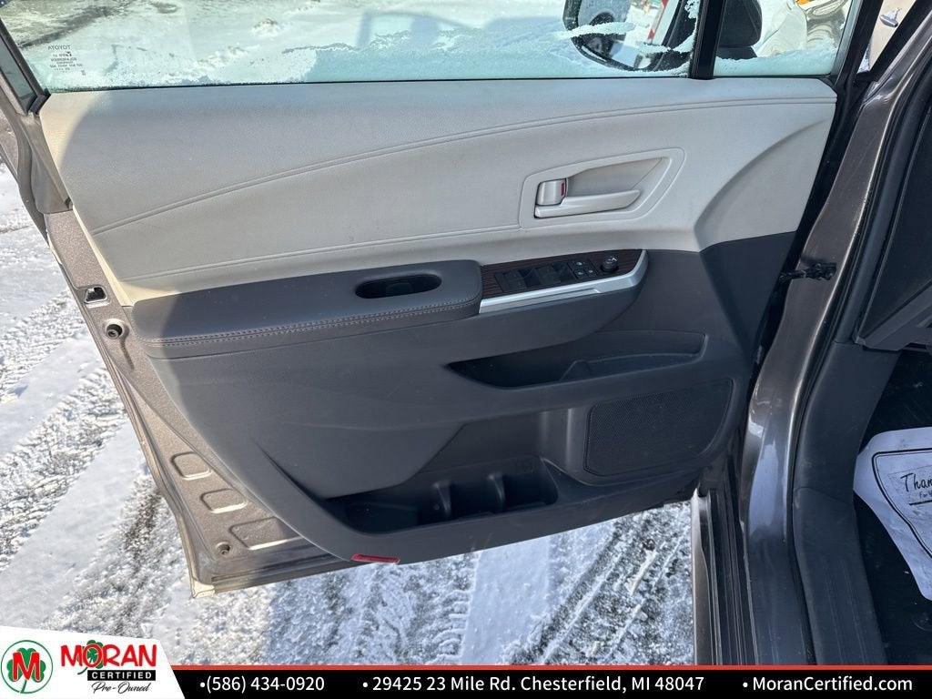 2024 Toyota Sienna LE