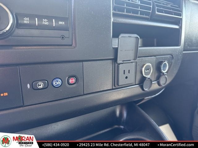 2023 GMC Savana Cutaway 4500 Van