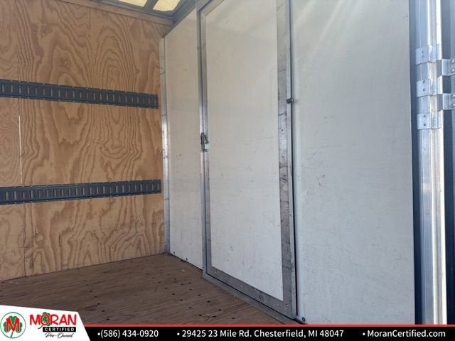 2023 GMC Savana Cutaway 4500 Van