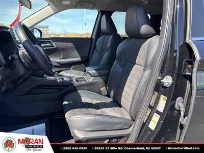 2024 Mitsubishi Outlander SE