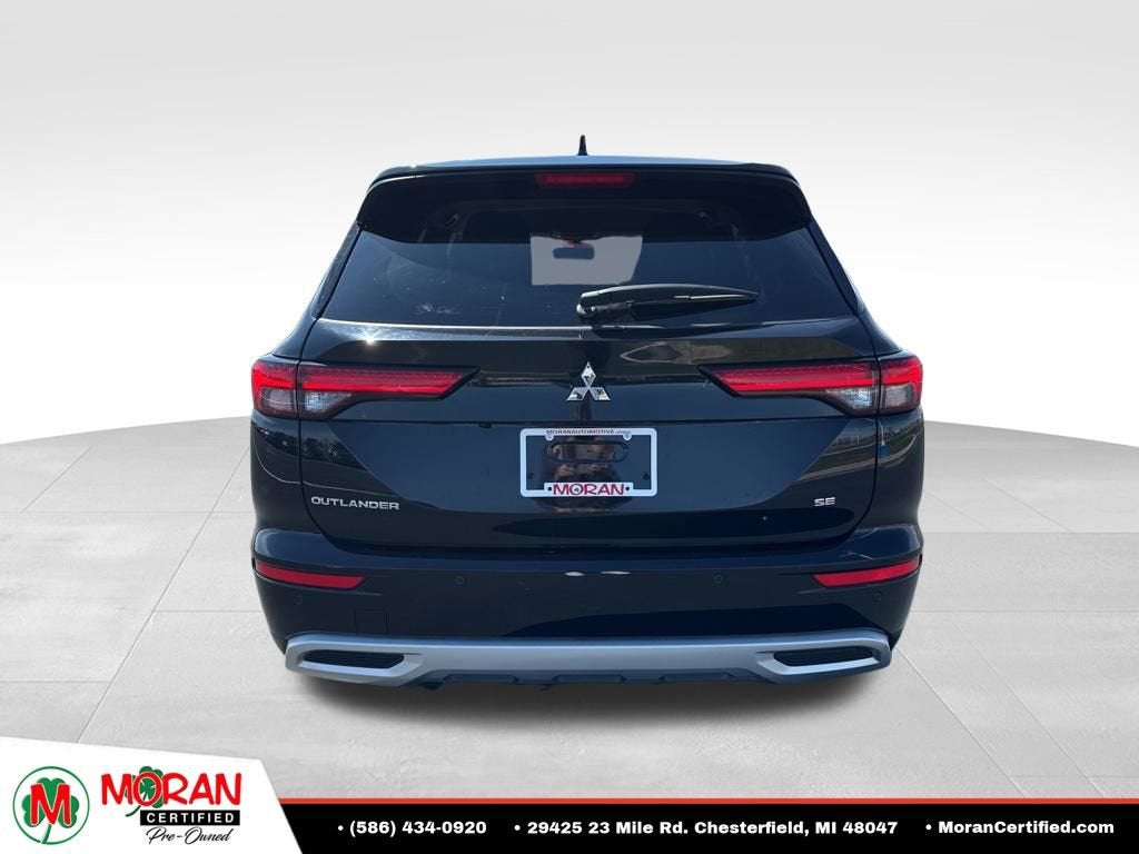 2024 Mitsubishi Outlander SE