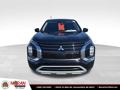 2024 Mitsubishi Outlander SE