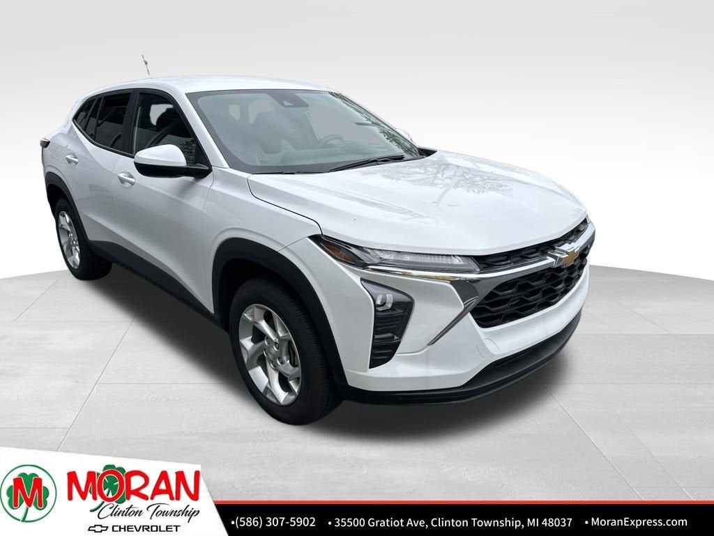 2025 Chevrolet Trax LS