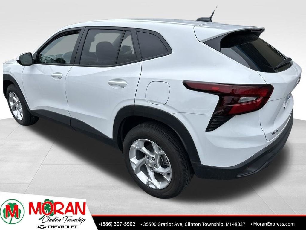 2025 Chevrolet Trax LS