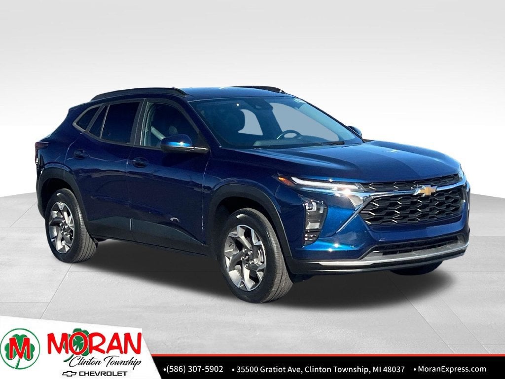 2024 Chevrolet Trax LT - Photo 8