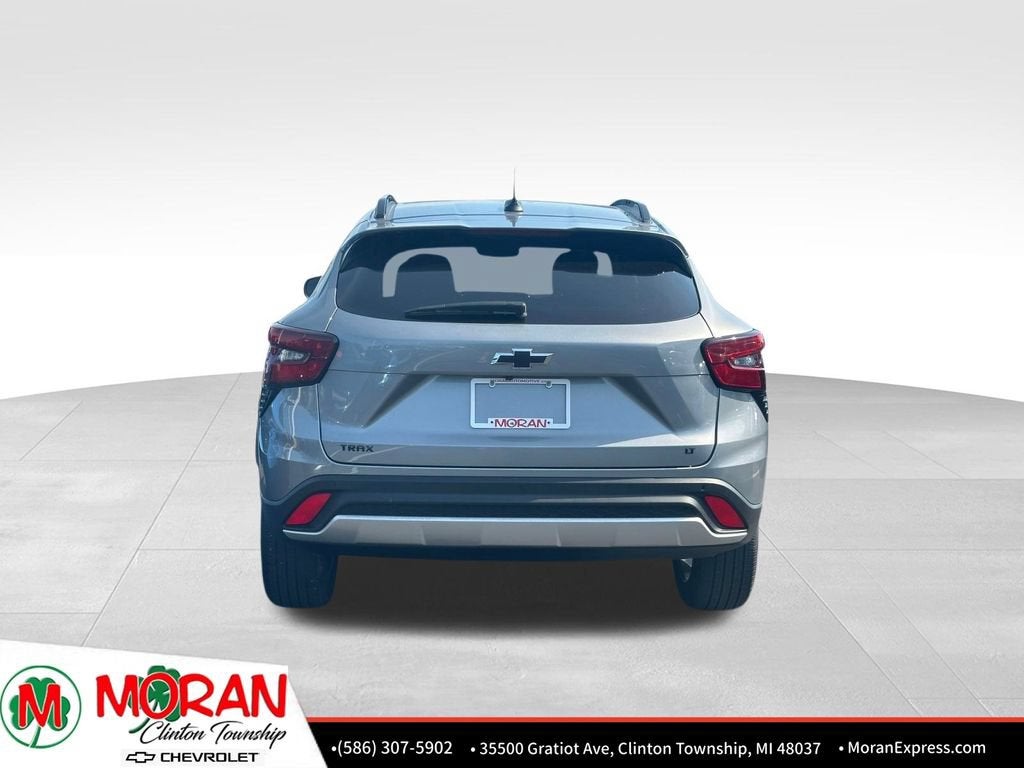 2025 Chevrolet Trax LT - Photo 6