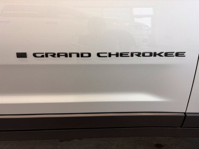 2025 Jeep Grand Cherokee L Altitude X 4x4