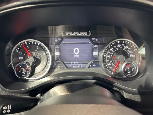 2023 RAM 1500 Big Horn Crew Cab 4x4 5'7' Box