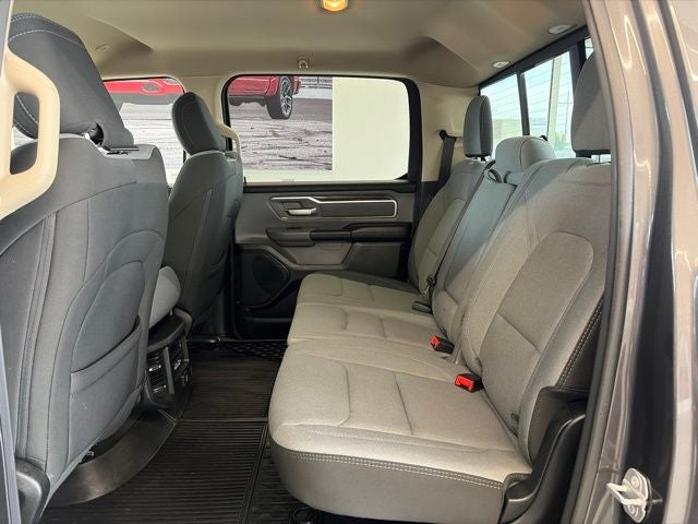 2020 RAM 1500 Big Horn Crew Cab 4x4 5'7' Box