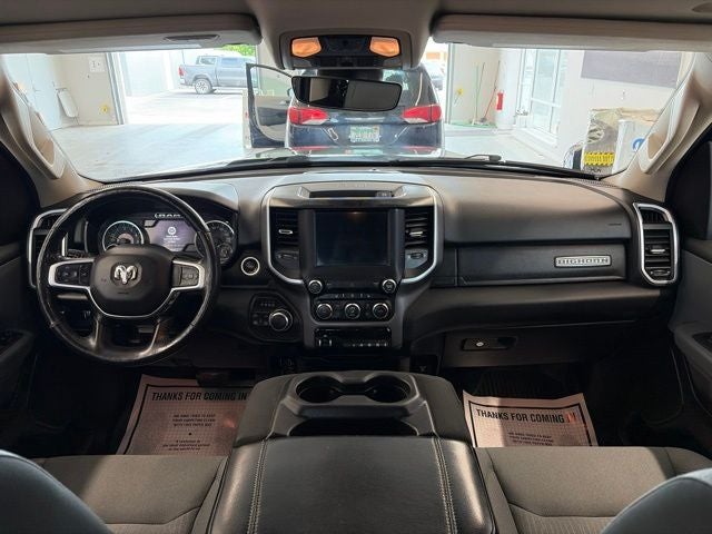 2020 RAM 1500 Big Horn Crew Cab 4x4 5'7' Box