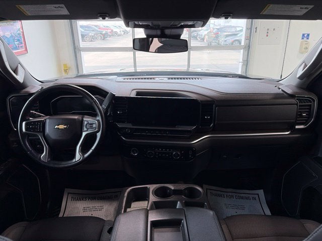 2022 Chevrolet Silverado 1500 4WD Double Cab Standard Bed LT with 2FT