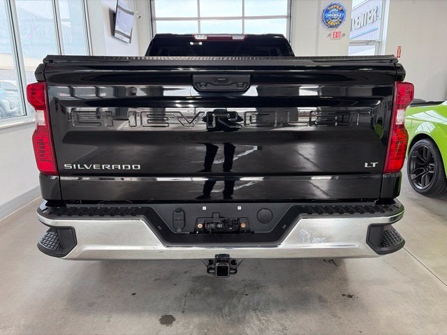 2022 Chevrolet Silverado 1500 4WD Double Cab Standard Bed LT with 2FT