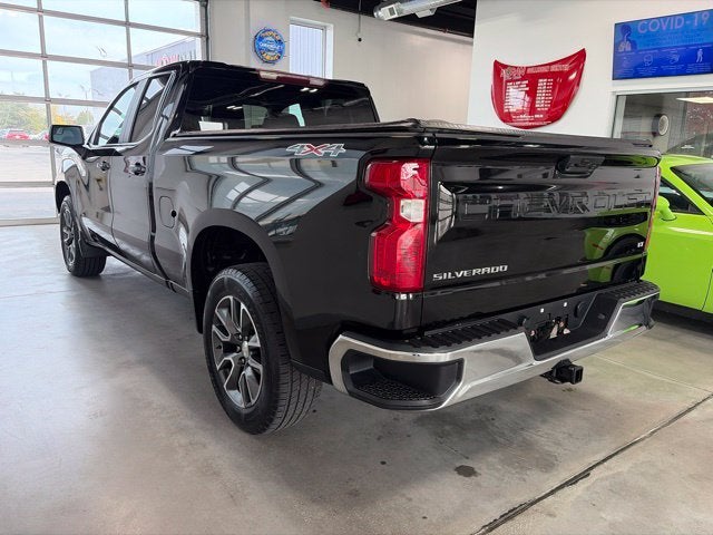 2022 Chevrolet Silverado 1500 4WD Double Cab Standard Bed LT with 2FT