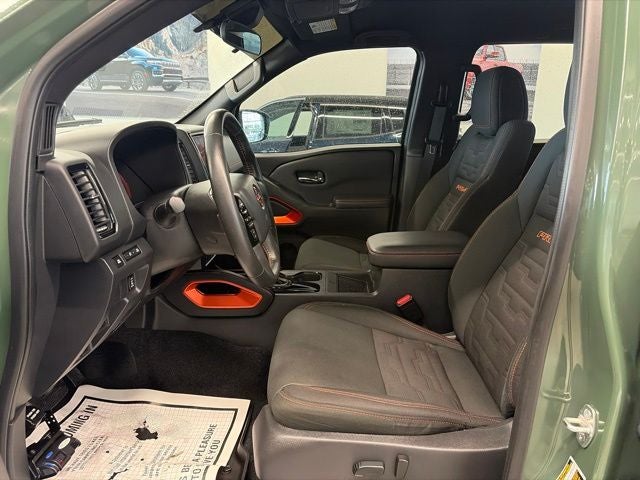 2022 Nissan Frontier Crew Cab PRO-4X 4x4