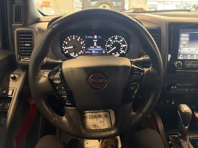 2022 Nissan Frontier Crew Cab PRO-4X 4x4