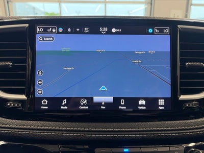 2024 Chrysler Pacifica Hybrid Premium S Appearance Pkg