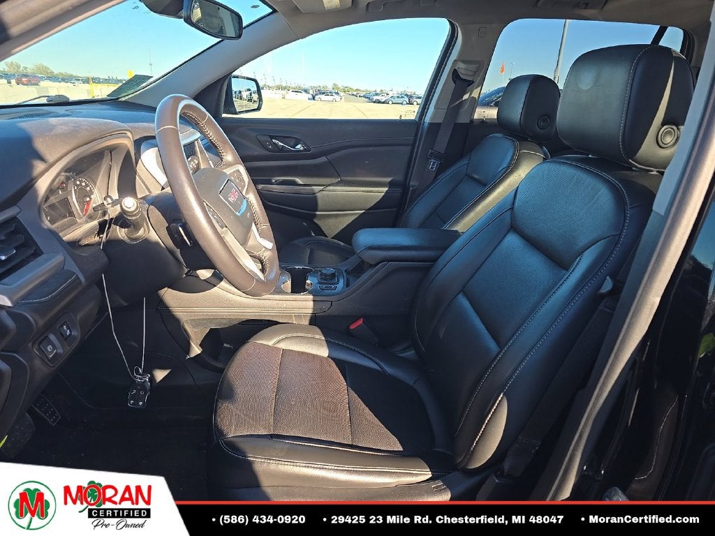 2021 GMC Acadia SLT