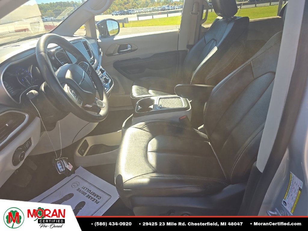 2024 Chrysler Pacifica Touring L