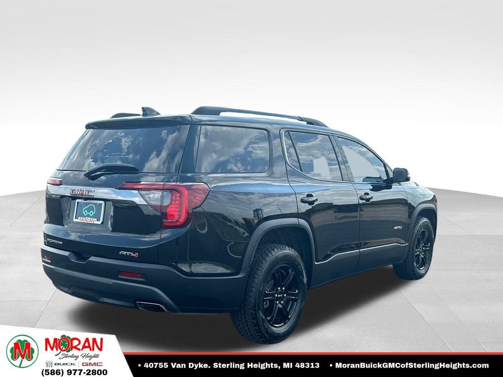 2023 GMC Acadia AT4