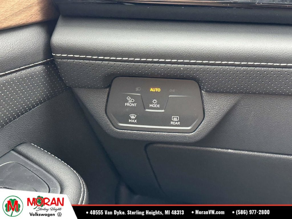 2026 Volkswagen Atlas SE w/Technology
