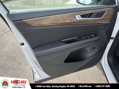 2026 Volkswagen Atlas SE w/Technology