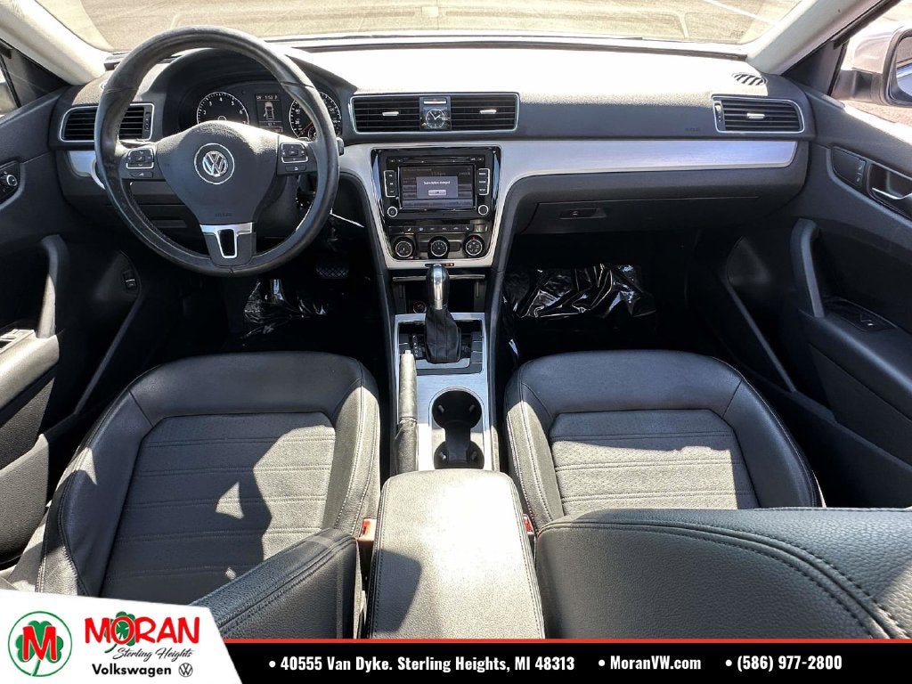 2013 Volkswagen Passat V6 SE w/Sunroof