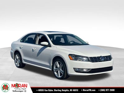 2013 Volkswagen Passat V6 SE w/Sunroof