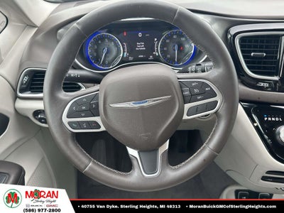2017 Chrysler Pacifica Touring L Plus