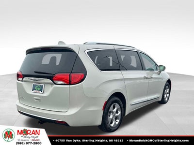 2017 Chrysler Pacifica Touring L Plus